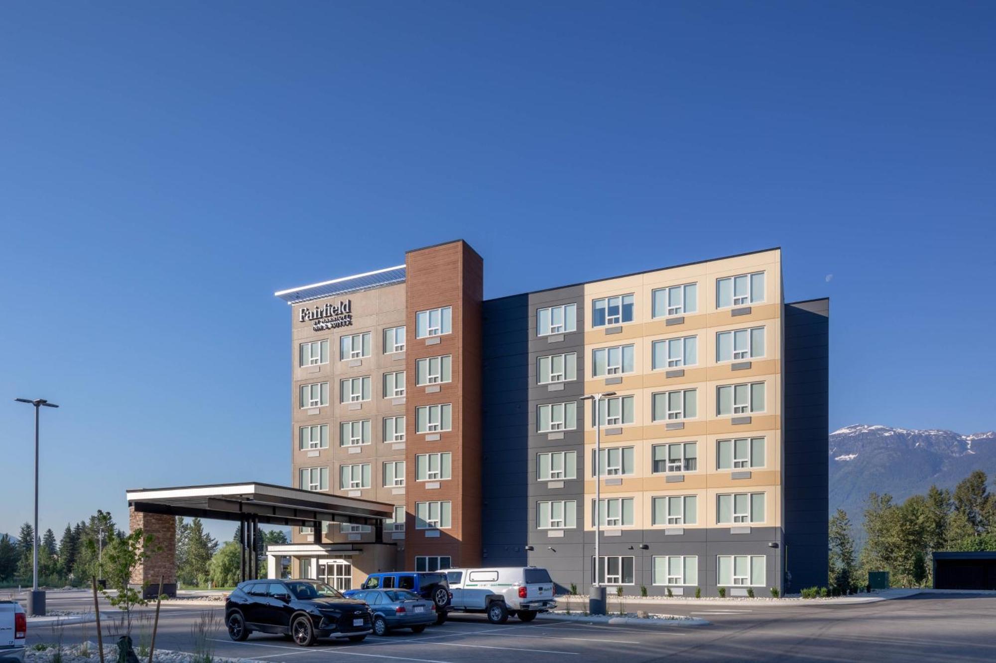Fairfield By Marriott Inn & Suites Revelstoke Exterior foto