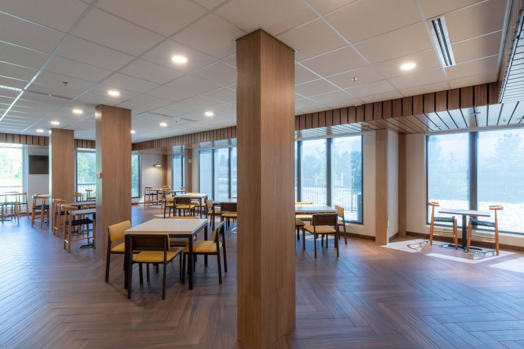 Fairfield By Marriott Inn & Suites Revelstoke Exterior foto